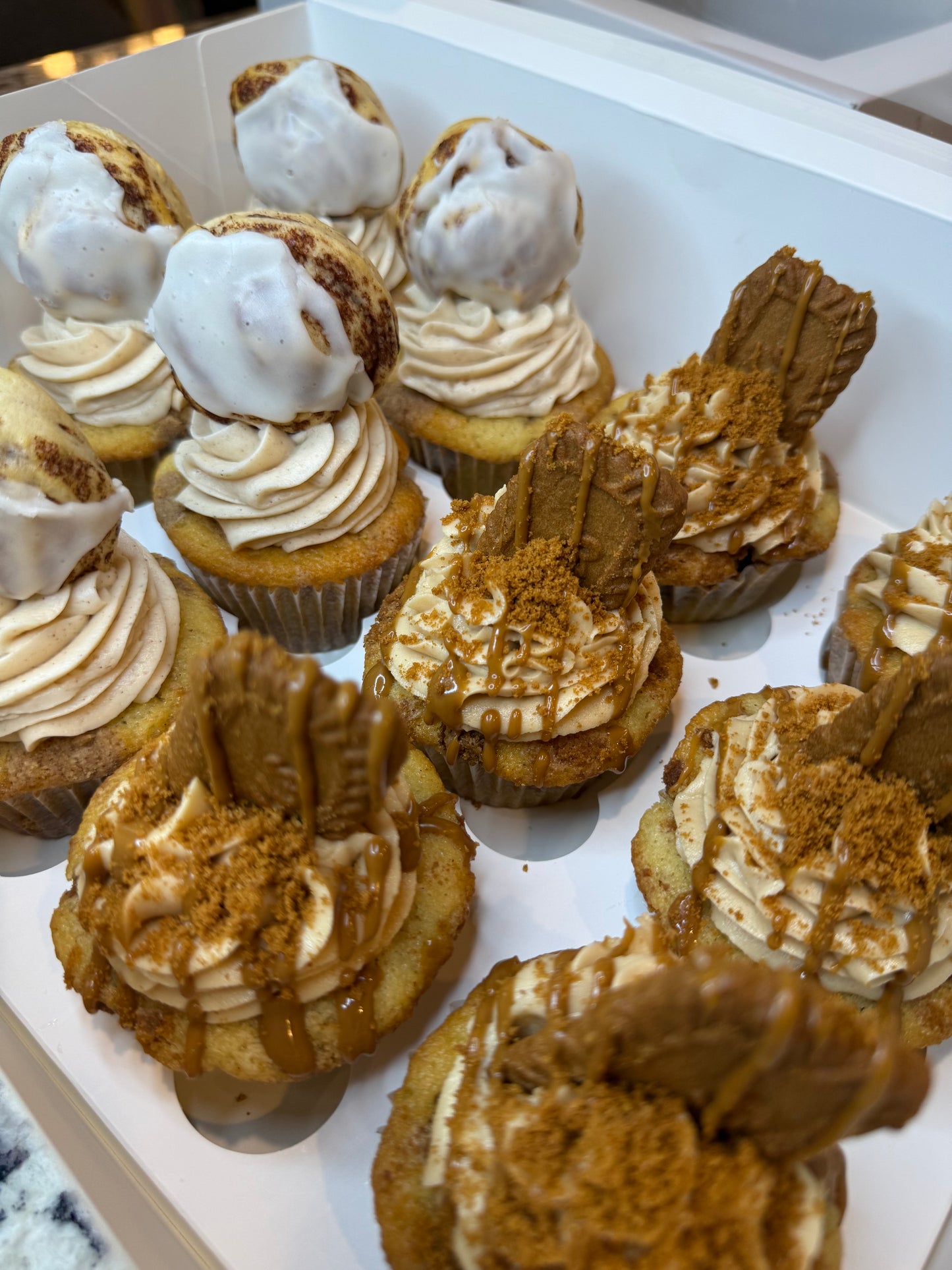 Deluxe Gourmet Cupcakes